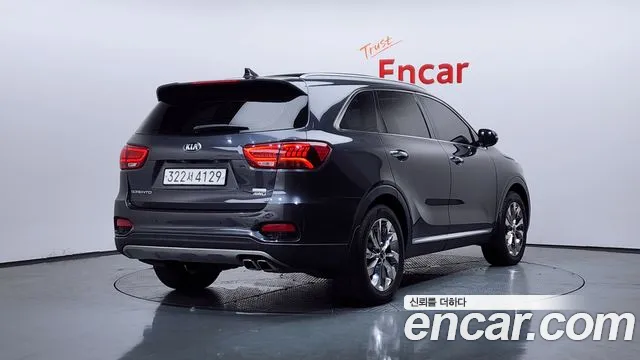 Kia Sorento 2018 thumb 11