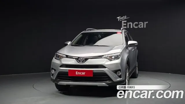 Toyota RAV4 2017 thumb 11