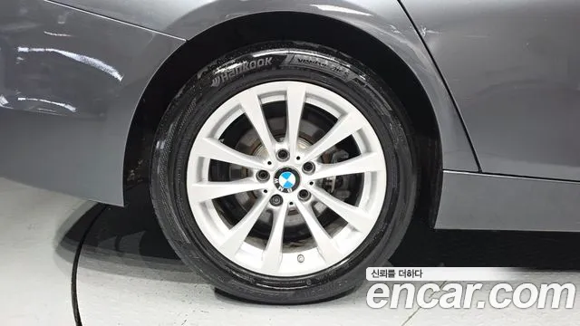BMW 3 серии 2017 thumb 6
