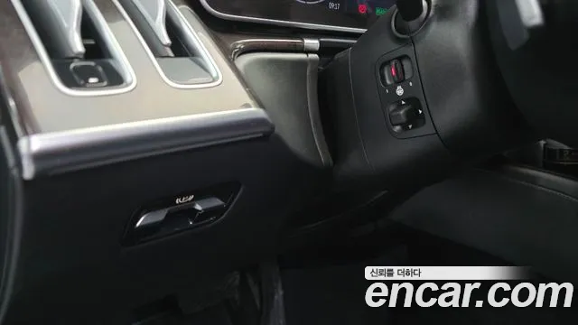 Mercedes-Benz S-Class 2021 thumb 10