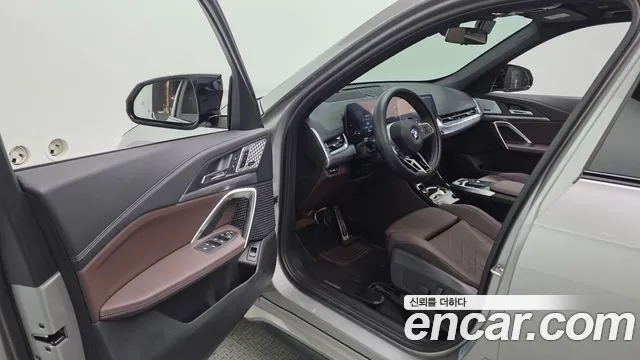BMW X1 2024 thumb 2