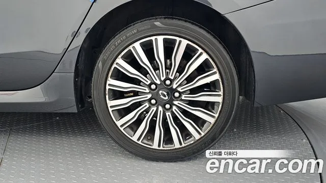 Renault SM7 2014 thumb 4