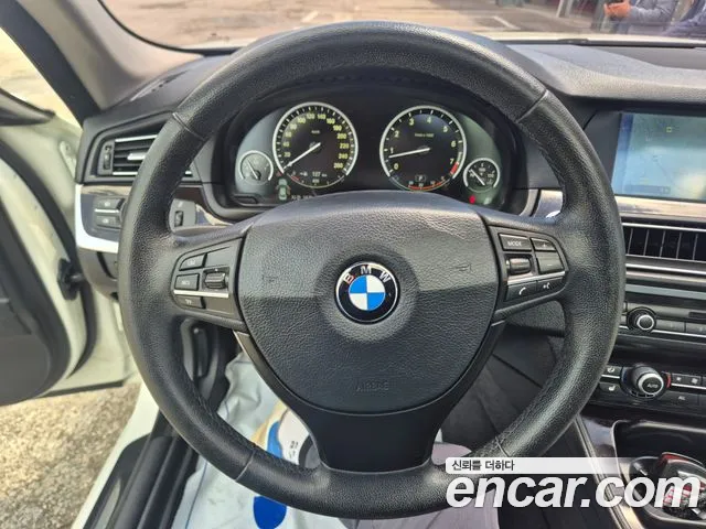 BMW 5 серии 2012 thumb 5