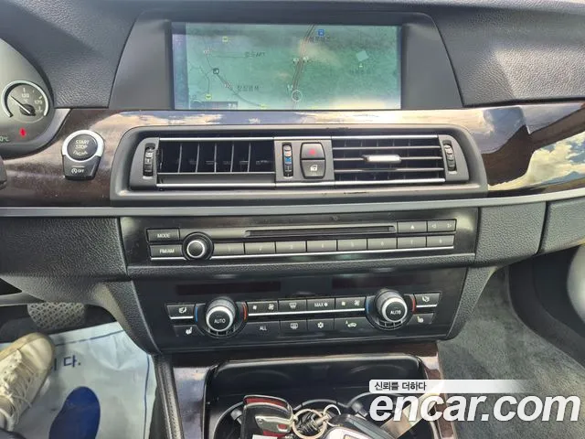 BMW 5 серии 2012 thumb 7