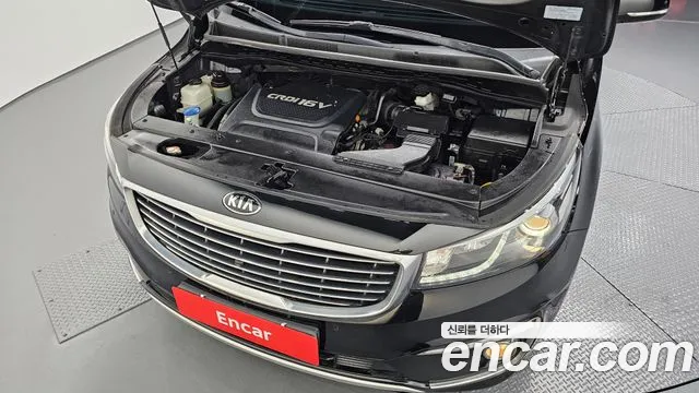 Kia Carnival 2016 thumb 6