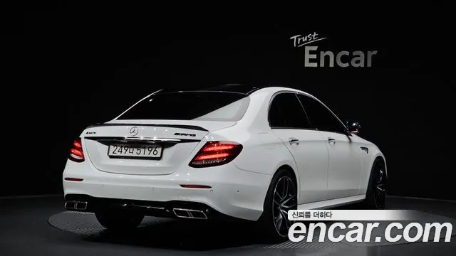 Mercedes-Benz E-Class 2018 thumb 12
