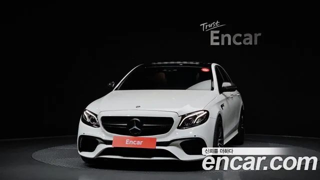 Mercedes-Benz E-Class 2018 thumb 7