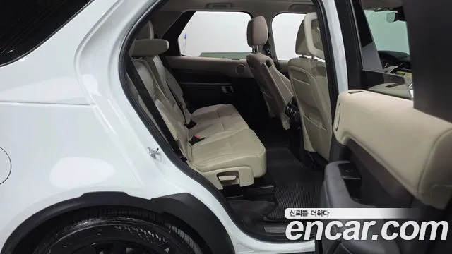 Land Rover Discovery 2019 thumb 5