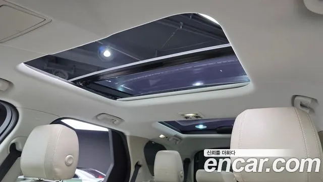 Land Rover Discovery 2019 thumb 9