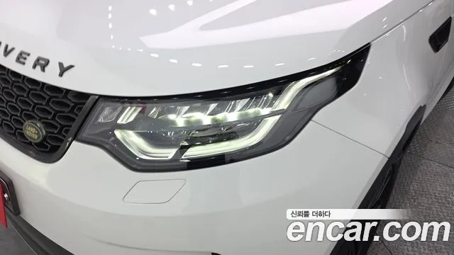 Land Rover Discovery 2019 thumb 10