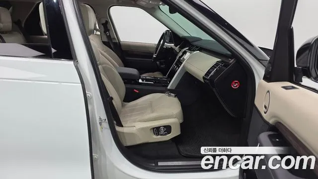 Land Rover Discovery 2019 thumb 11