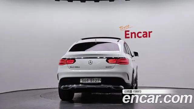 Mercedes-Benz GLE-Класс 2018 thumb 9
