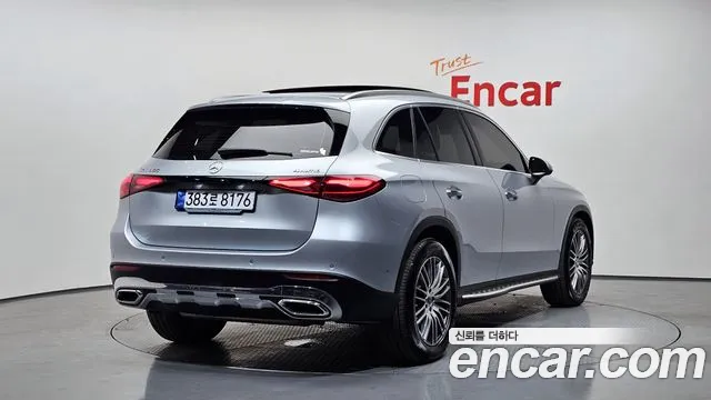 Mercedes-Benz GLC 2025 thumb 3