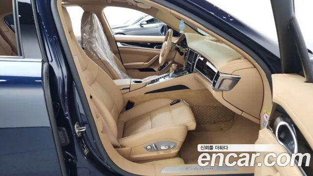 Porsche Panamera 2016 thumb 8