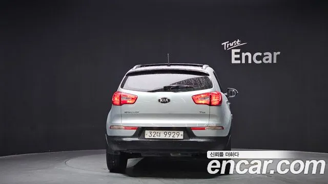 Kia Sportage 2013 thumb 10