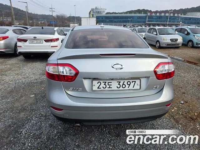 Renault SM3 2010 thumb 8