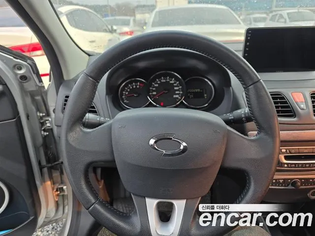 Renault SM3 2010 thumb 5