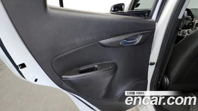 Chevrolet Spark 2021 thumb 4