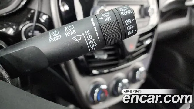Chevrolet Spark 2021 thumb 2