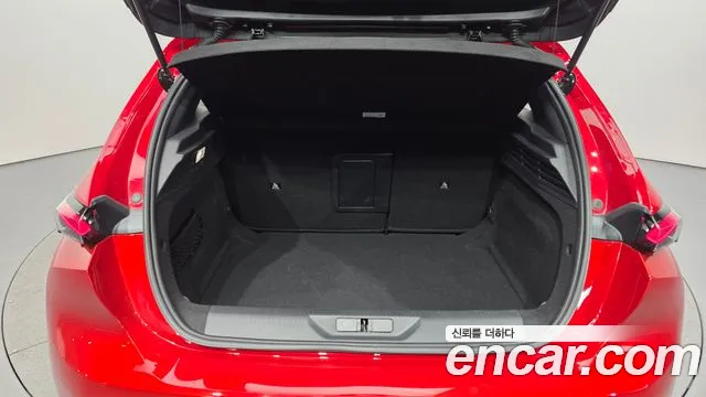Peugeot 308 2025 thumb 3