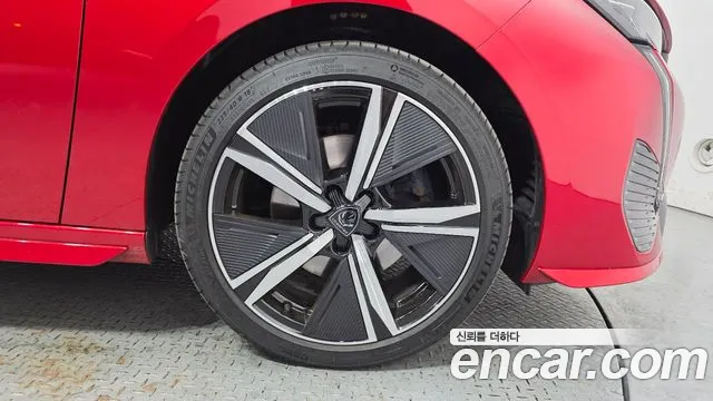 Peugeot 308 2025 thumb 5