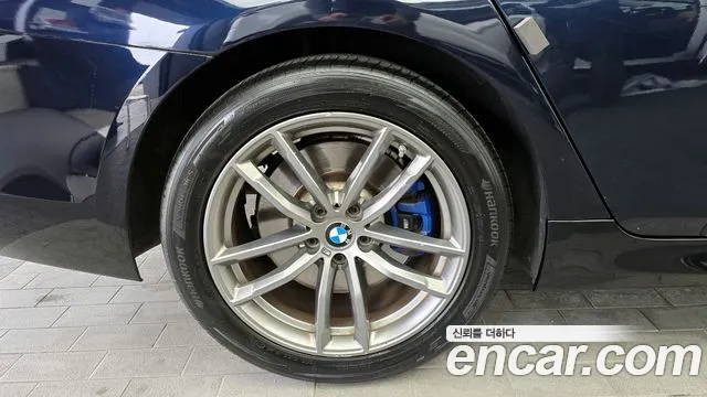 BMW 5 серии 2018 thumb 9