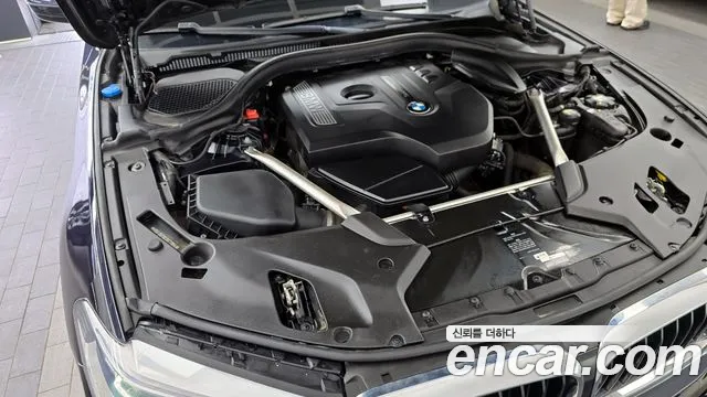 BMW 5 серии 2018 thumb 11