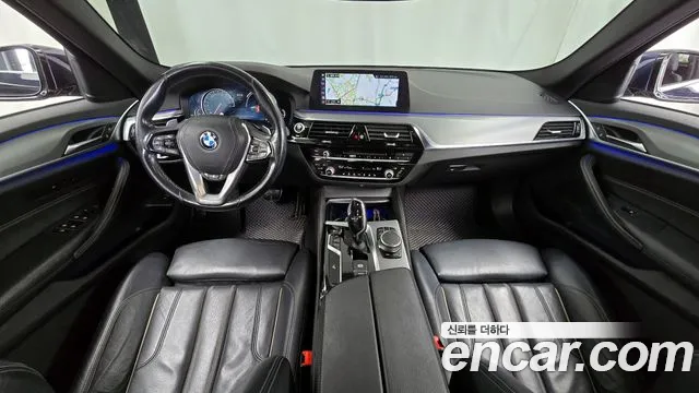 BMW 5 серии 2018 thumb 4