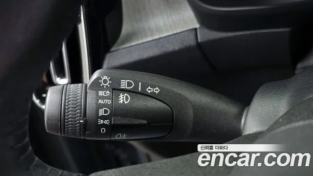Volvo XC40 2021 thumb 6