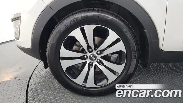 Kia Sportage 2011 thumb 2