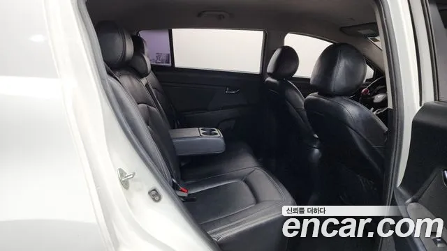 Kia Sportage 2011 thumb 5