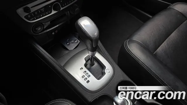 Renault SM3 2010 thumb 6