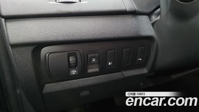 Renault SM3 2010 thumb 5