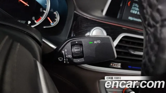 BMW 7 серии 2018 thumb 11