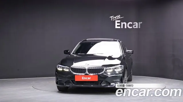 BMW 3 серии 2019 thumb 3