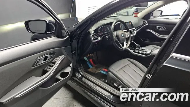 BMW 3 серии 2019 thumb 8