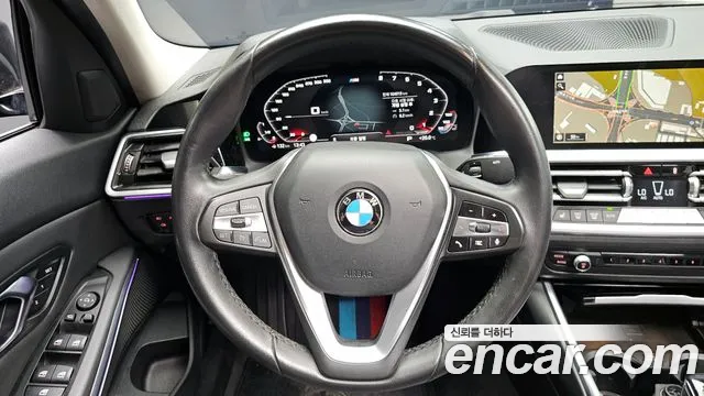 BMW 3 серии 2019 thumb 12