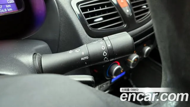 Renault SM3 2015 thumb 10