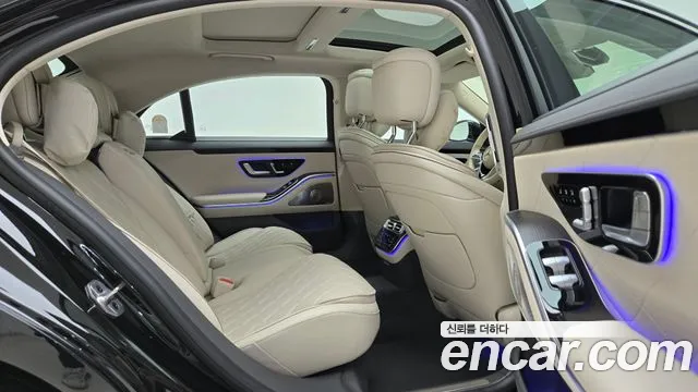 Mercedes-Benz S-Class 2025 thumb 6