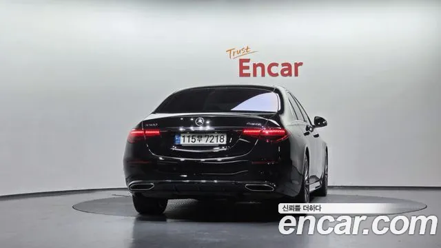 Mercedes-Benz S-Class 2021 thumb 3