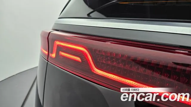 Kia Carnival 2021 thumb 10