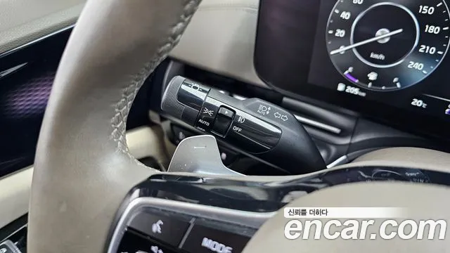 Kia Carnival 2021 thumb 12