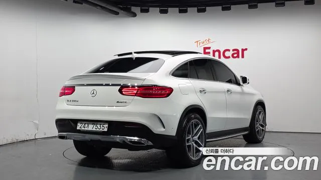 Mercedes-Benz GLE-Класс 2017 thumb 4