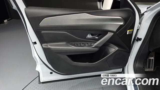 Peugeot 408 2024 thumb 8