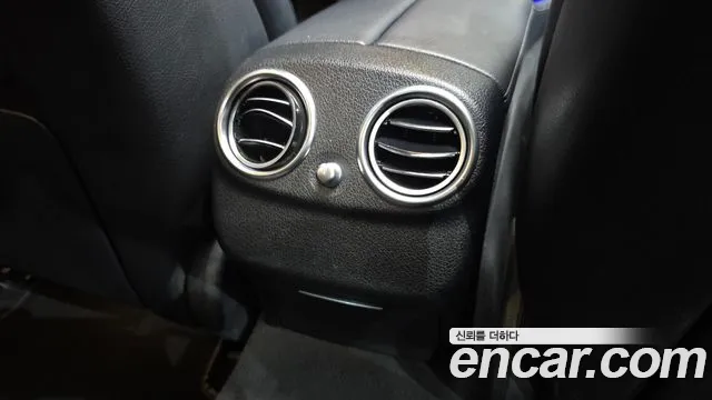 Mercedes-Benz E-Class 2018 thumb 8