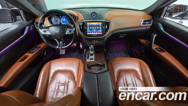 Maserati Ghibli 2016 thumb 7