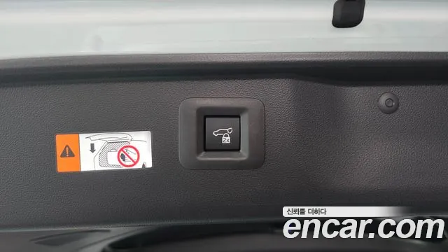 Toyota Alphard 2025 thumb 5