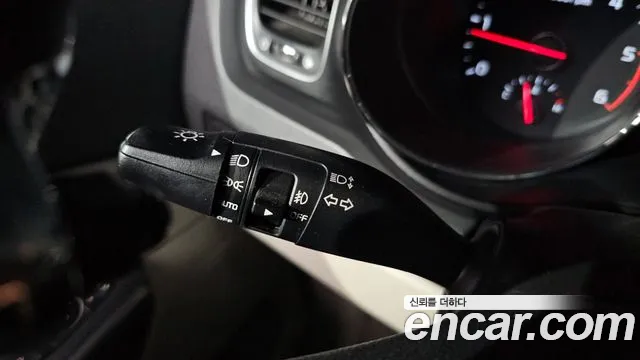 Kia Carnival 2018 thumb 2