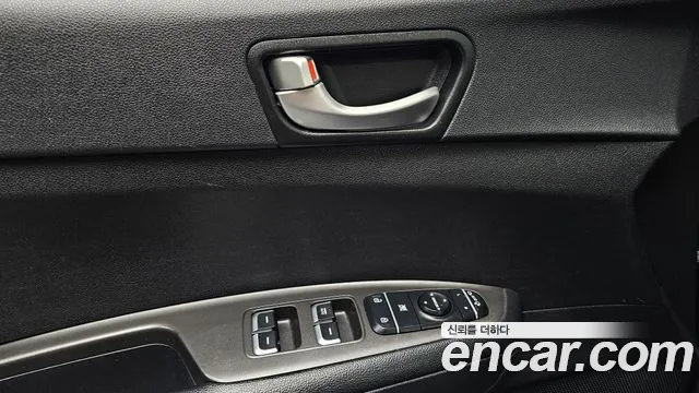 Kia K5 2018 thumb 10