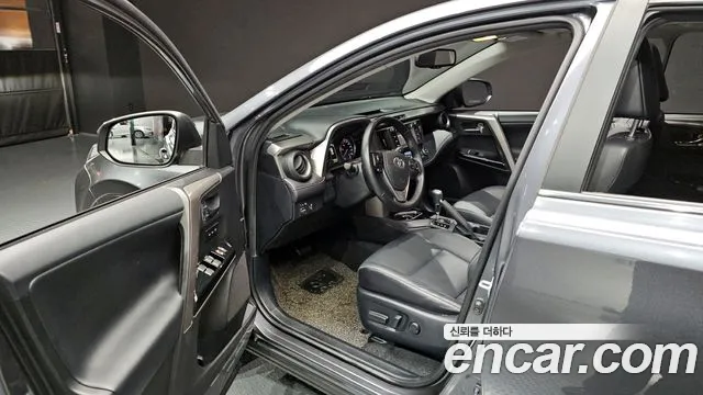 Toyota RAV4 2018 thumb 7